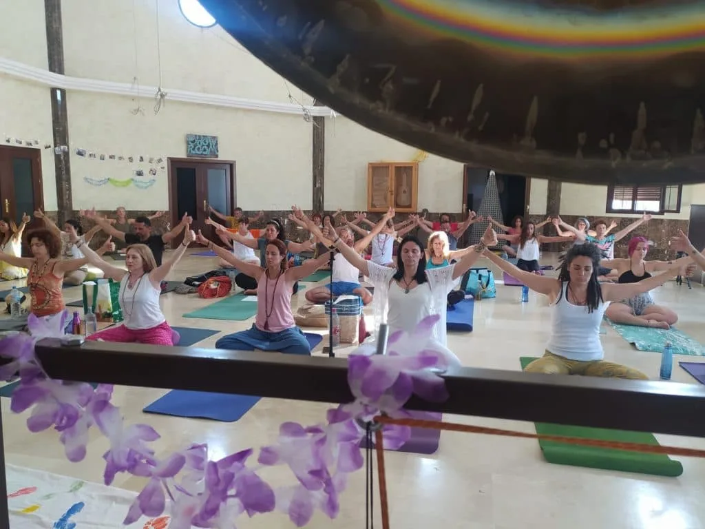Caminando Juntos Kundalini Yoga